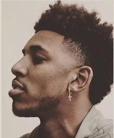 白色白色白 白色白色白